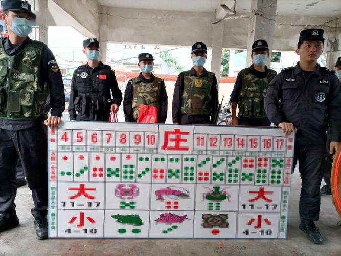 Ngô Thanh Vân: Triền môi thơm dẫn lối -0